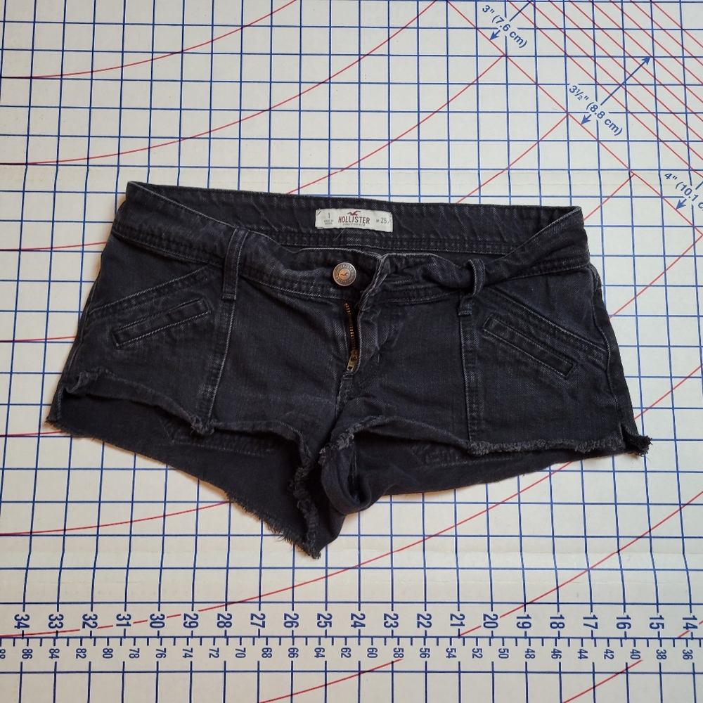 Hollister Women's Black Denim Shorts